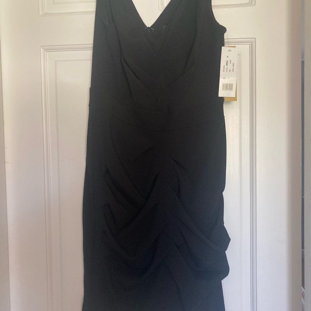 Elegant Black Sleeveless Dress